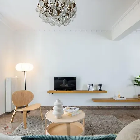 Sunlit Retreat 2-Bed Apartment 雅典 Exterior photo