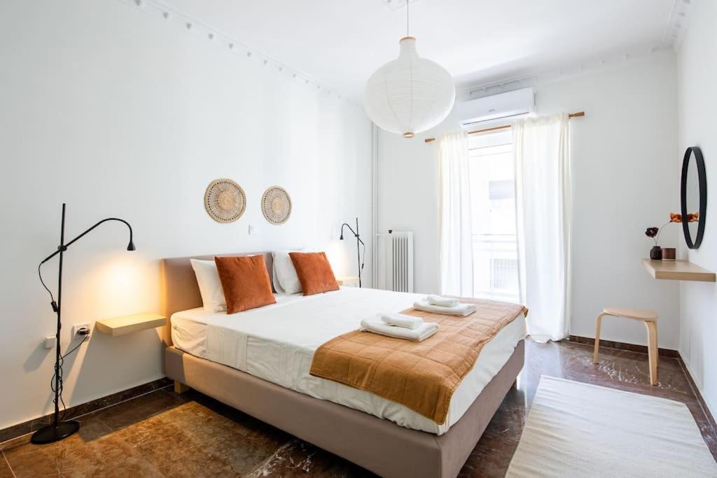 Sunlit Retreat 2-bed Apartment *